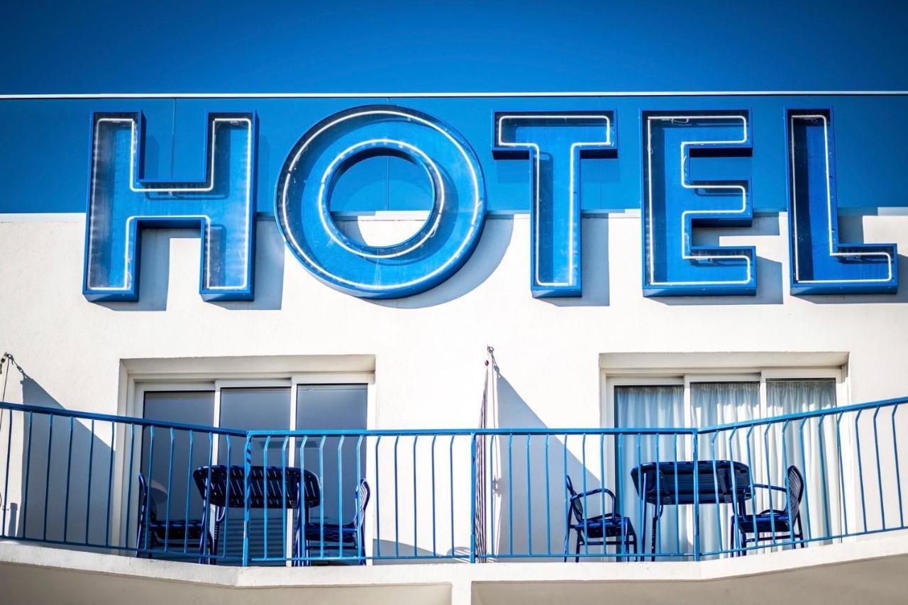 Hotel La Reine Jane Hyères Esterno foto