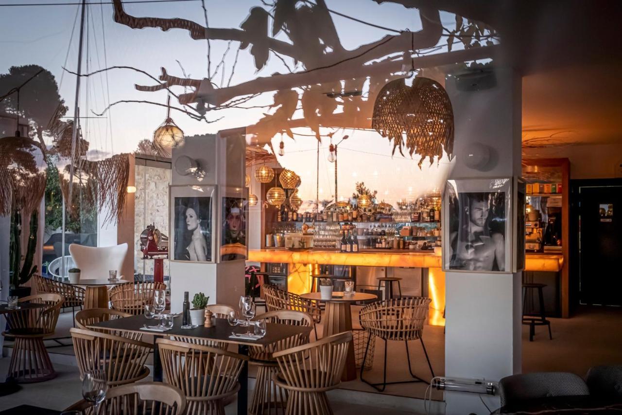 Hotel La Reine Jane Hyères Esterno foto