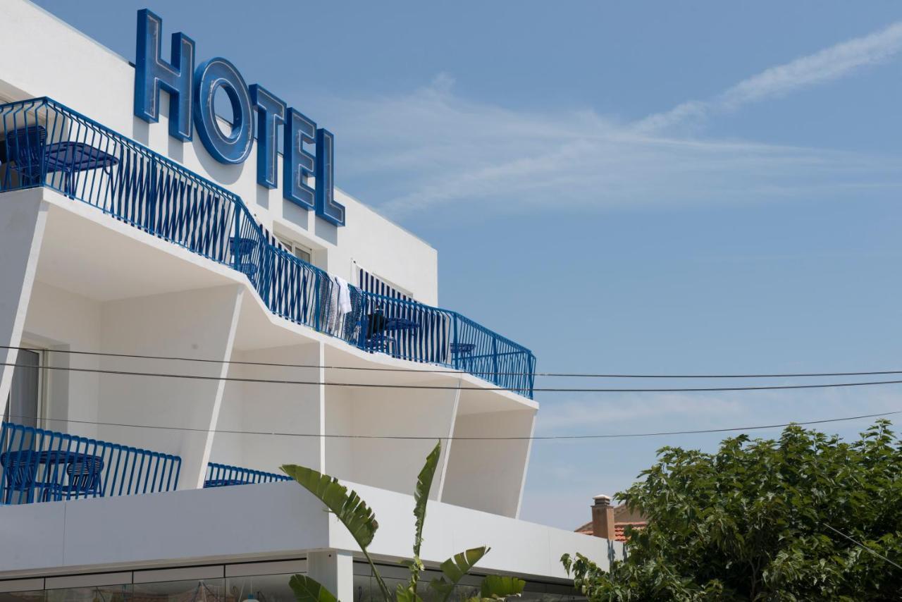 Hotel La Reine Jane Hyères Esterno foto