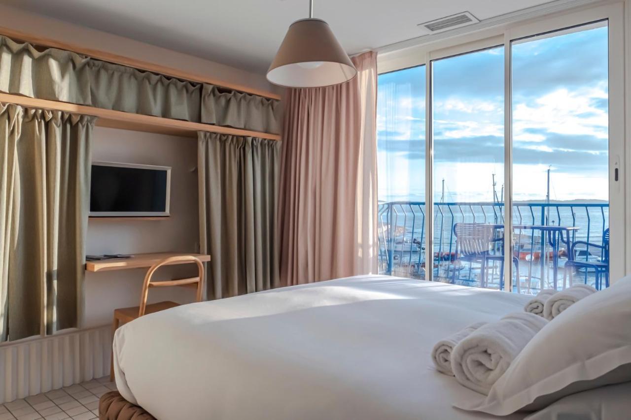 Hotel La Reine Jane Hyères Esterno foto