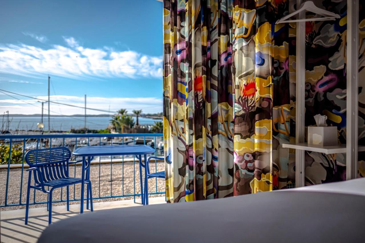 Hotel La Reine Jane Hyères Esterno foto