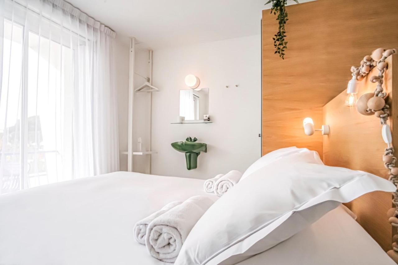 Hotel La Reine Jane Hyères Esterno foto