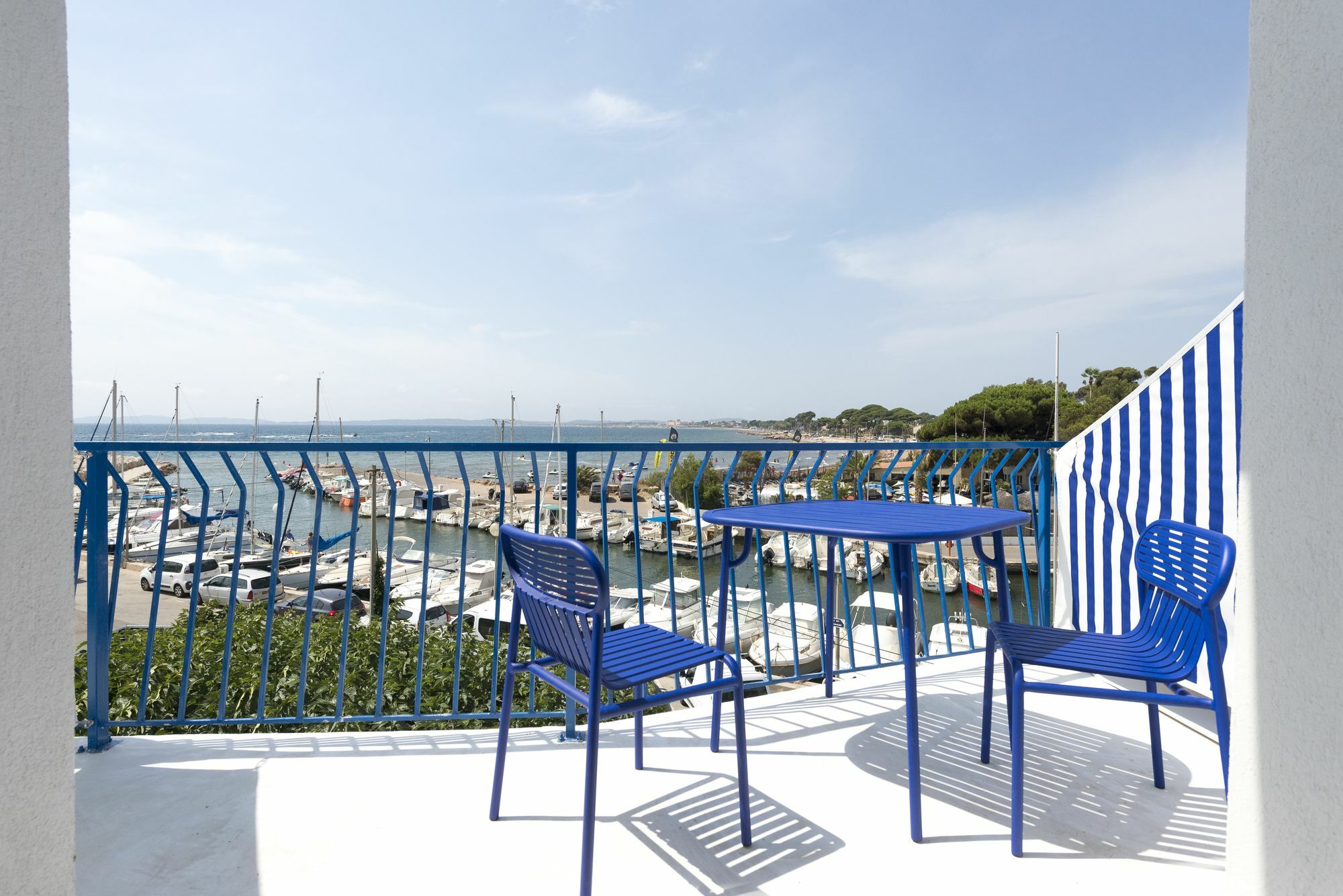 Hotel La Reine Jane Hyères Esterno foto