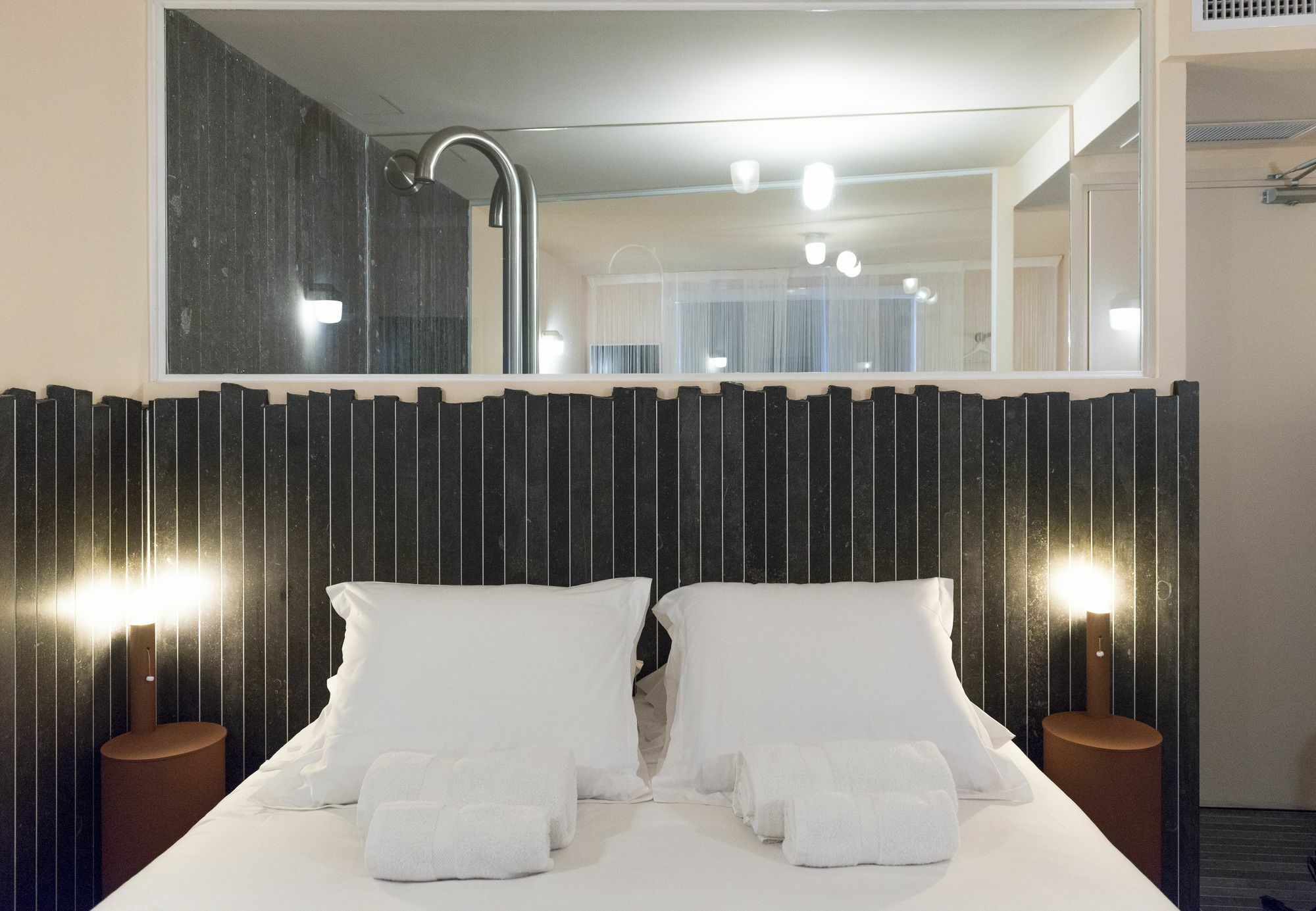 Hotel La Reine Jane Hyères Esterno foto